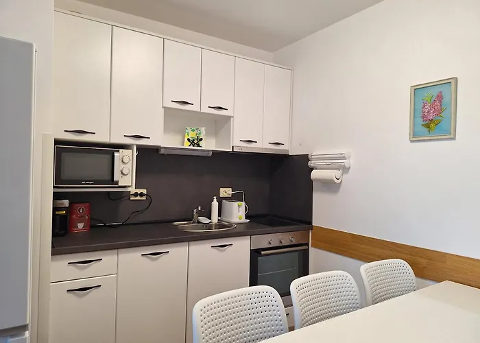 созополи хилс A11